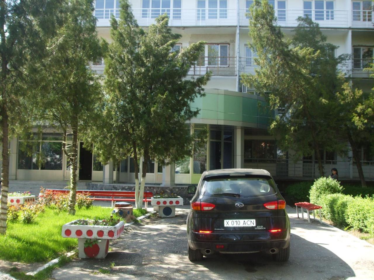 Tourist Hotel Simkent Buitenkant foto